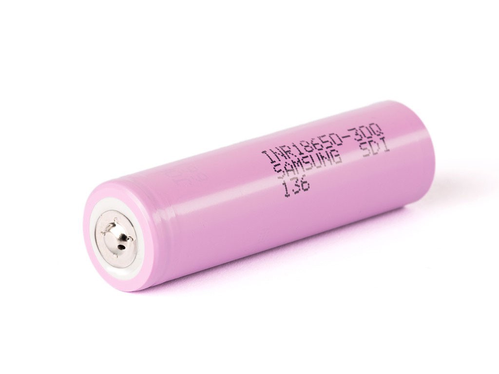 Samsung-INR-18650-30Q-3000mAh-ButtonTop.jpg